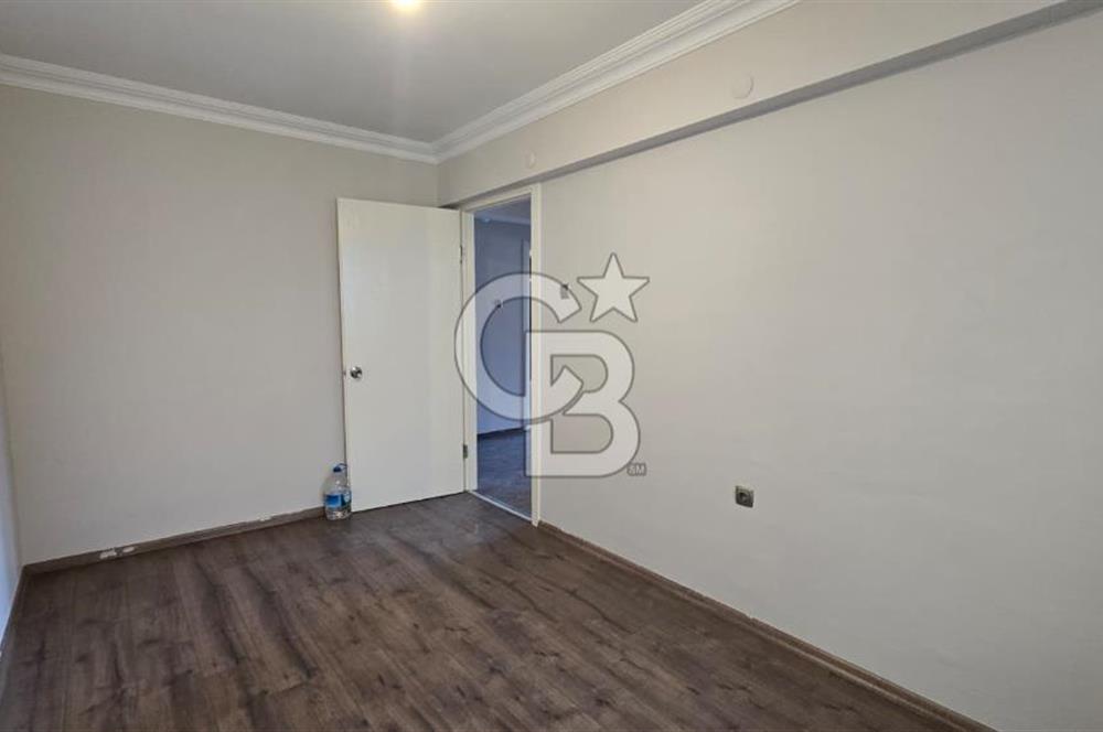 Konak Güzelyalı'da Satılık Merkezi Konum 3+1 Satılık Daire