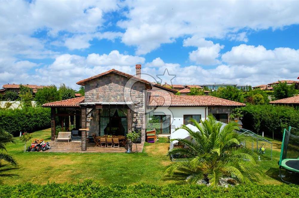 Toskana Vadisi Satılık 4+1 Villa