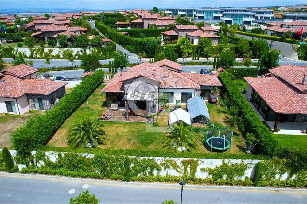 Toskana Vadisi Satılık 4+1 Villa