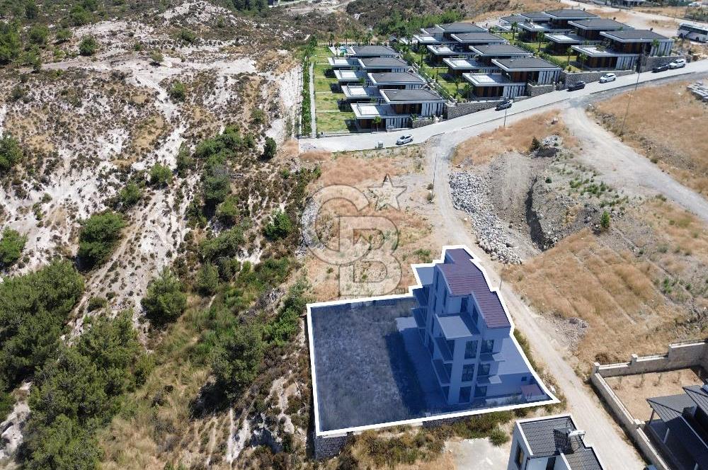 Mordoğan Kamukent Sitesi'nde 6+2 Tam Müstakil Villa