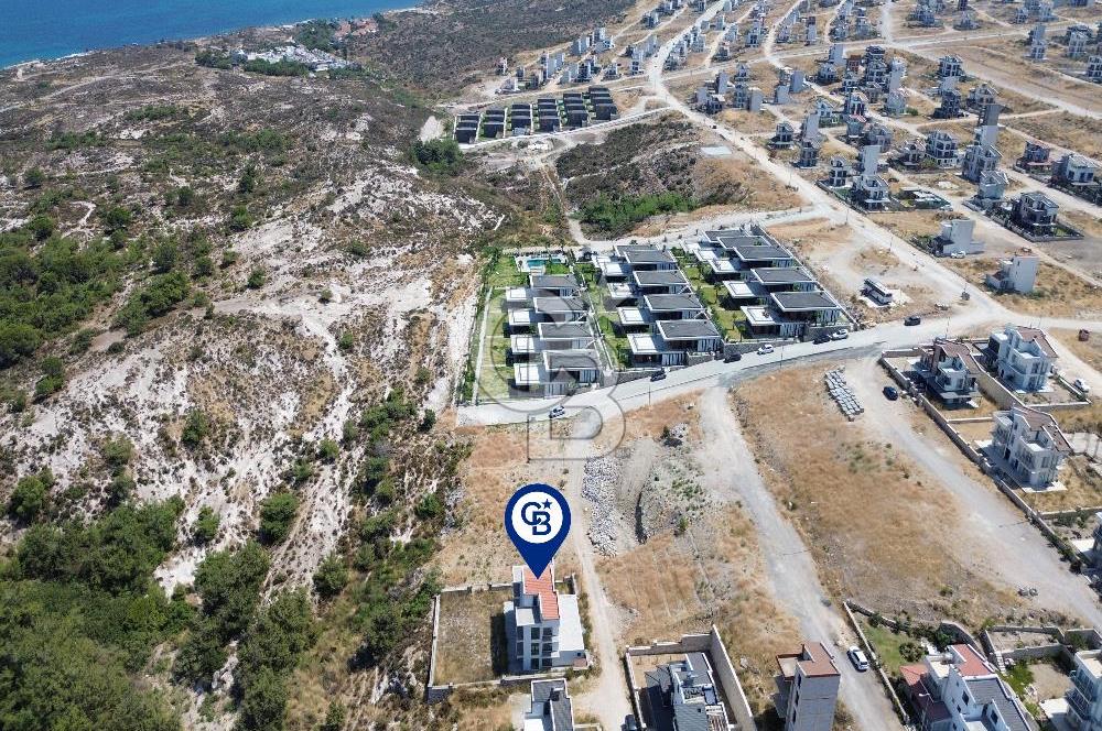 Mordoğan Kamukent Sitesi'nde 6+2 Tam Müstakil Villa
