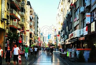 ALSANCAK KIBRISŞEHİTLERİ CADDESİNE CEPHELİ SOKAKTASATILIK DÜKKAN