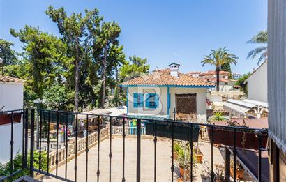 Antalya Kaleiçi'nde 3 katlı satılık mülk