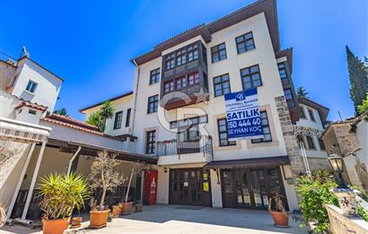 Antalya Kaleiçi'nde 3 katlı satılık mülk