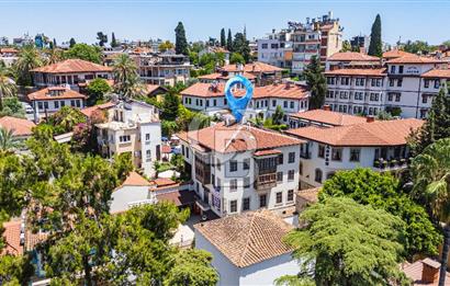 Antalya Kaleiçi'nde 3 katlı satılık mülk