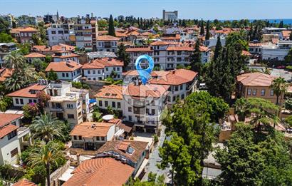 Antalya Kaleiçi'nde 3 katlı satılık mülk