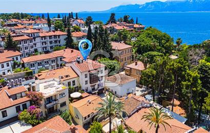 Antalya Kaleiçi'nde 3 katlı satılık mülk