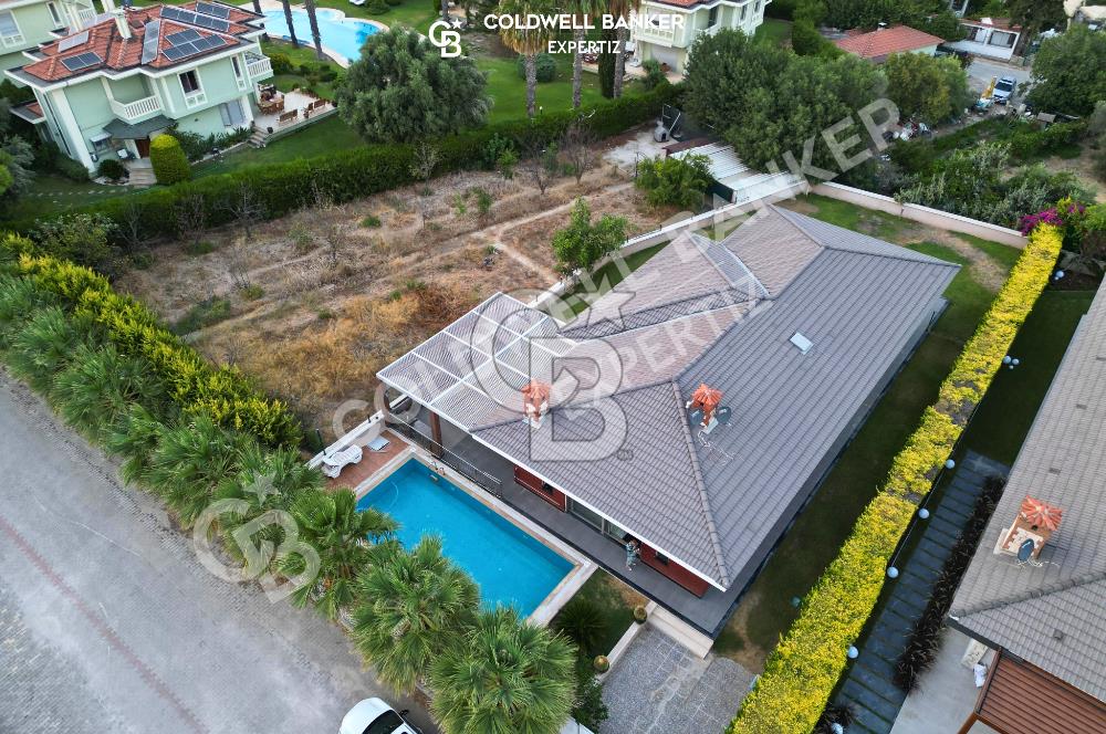 Çeşme Mamurbaba Satılık 4+1 Villa