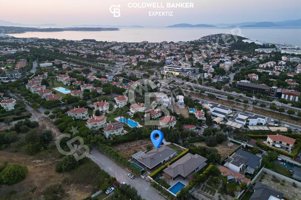Çeşme Mamurbaba Satılık 4+1 Villa