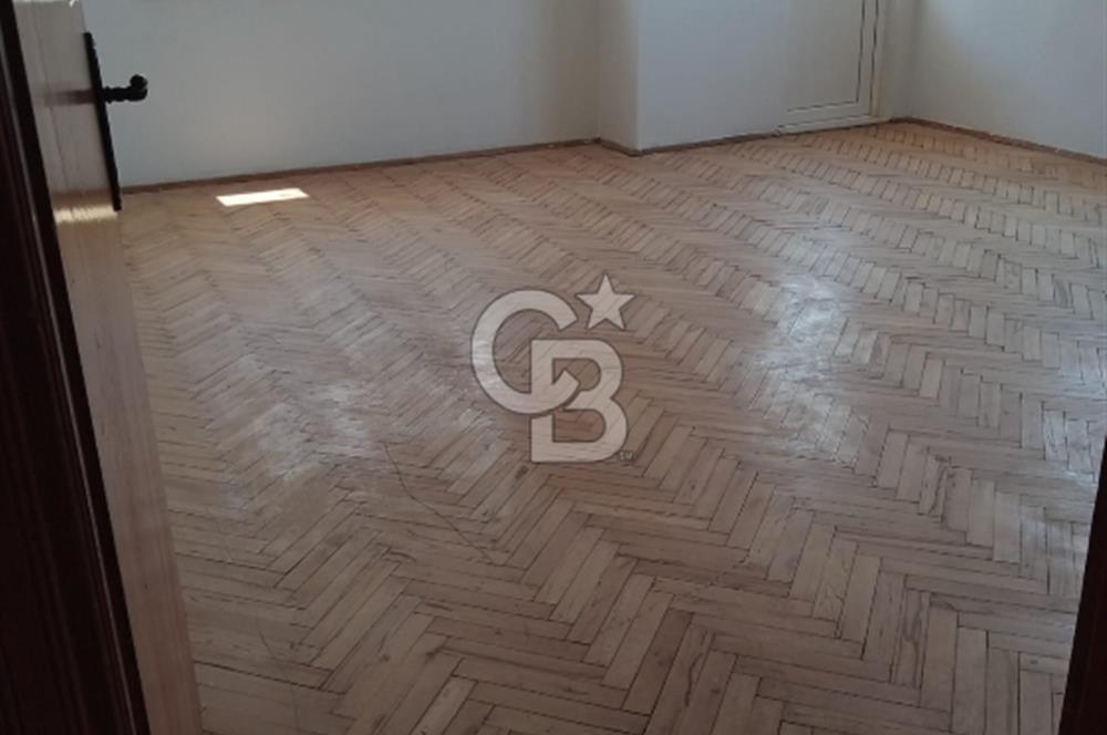 YILDIZ MAH.TADİLATLI GENİŞ DAİRE