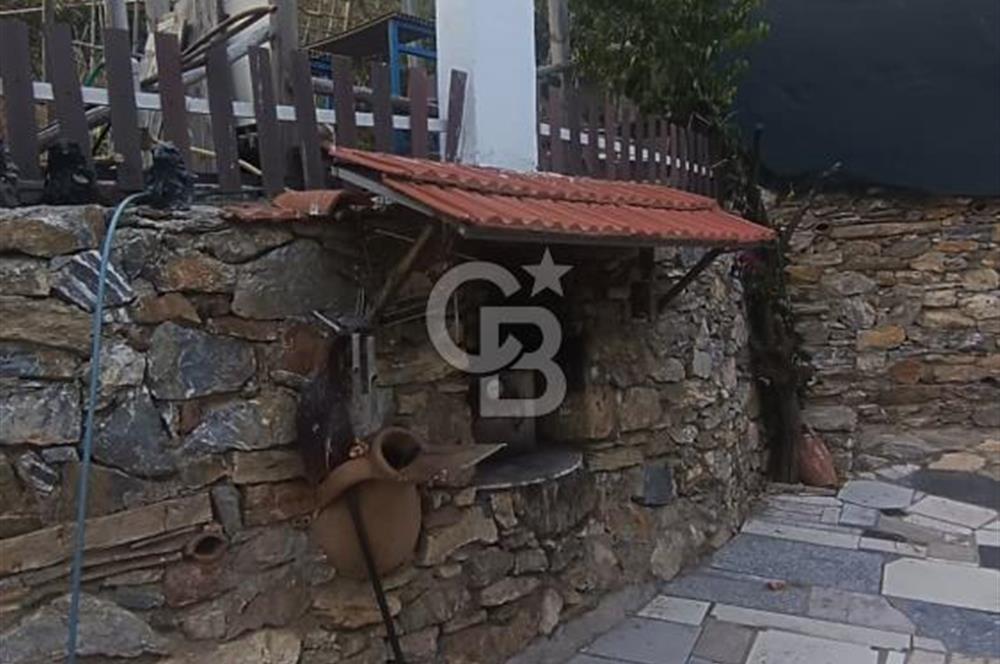 BEYLERDE BAHÇELİ MÜSTAKİL EV