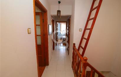 Urla Kalabak'ta Deniz Manzaralı Tam Müstakil 4+1 Villa Satılık