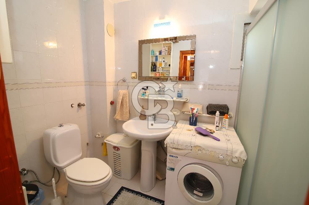 Urla Kalabak'ta Deniz Manzaralı Tam Müstakil 4+1 Villa Satılık