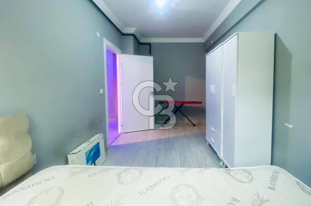 BUCA MENDERES HALK CADDESİNDE EŞYALI SATILIK 1+1  DAİRE