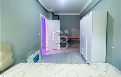 BUCA MENDERES HALK CADDESİNDE EŞYALI SATILIK 1+1  DAİRE