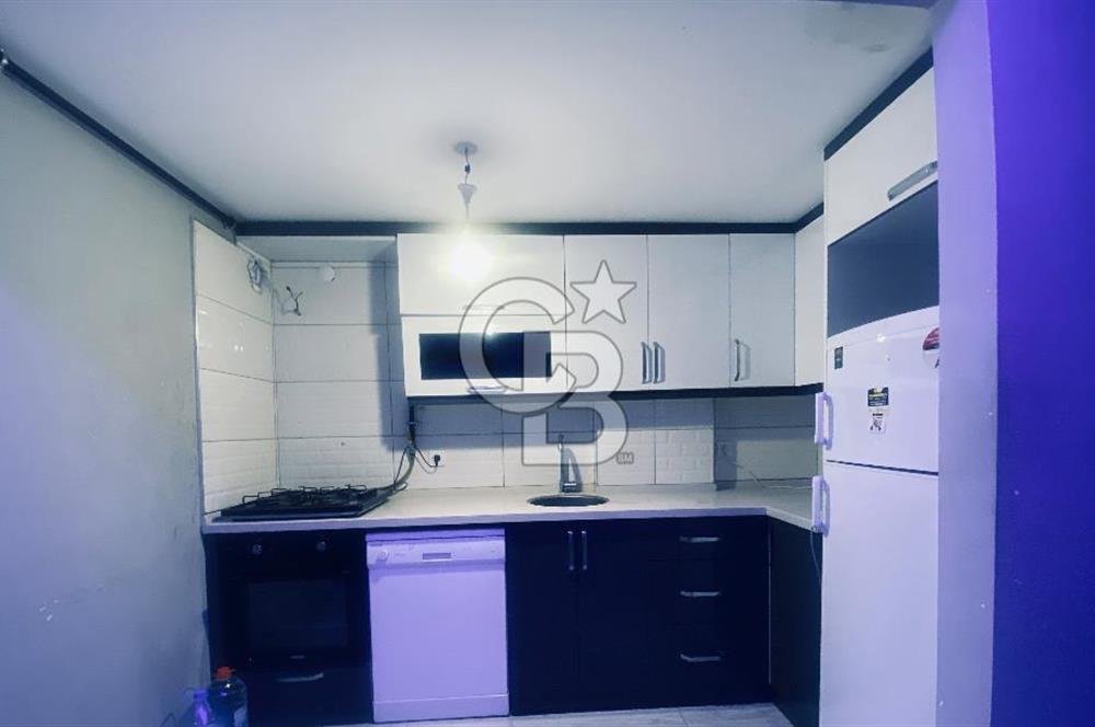 BUCA MENDERES HALK CADDESİNDE EŞYALI SATILIK 1+1  DAİRE