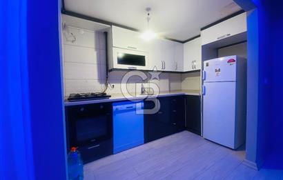 BUCA MENDERES HALK CADDESİNDE EŞYALI SATILIK 1+1  DAİRE