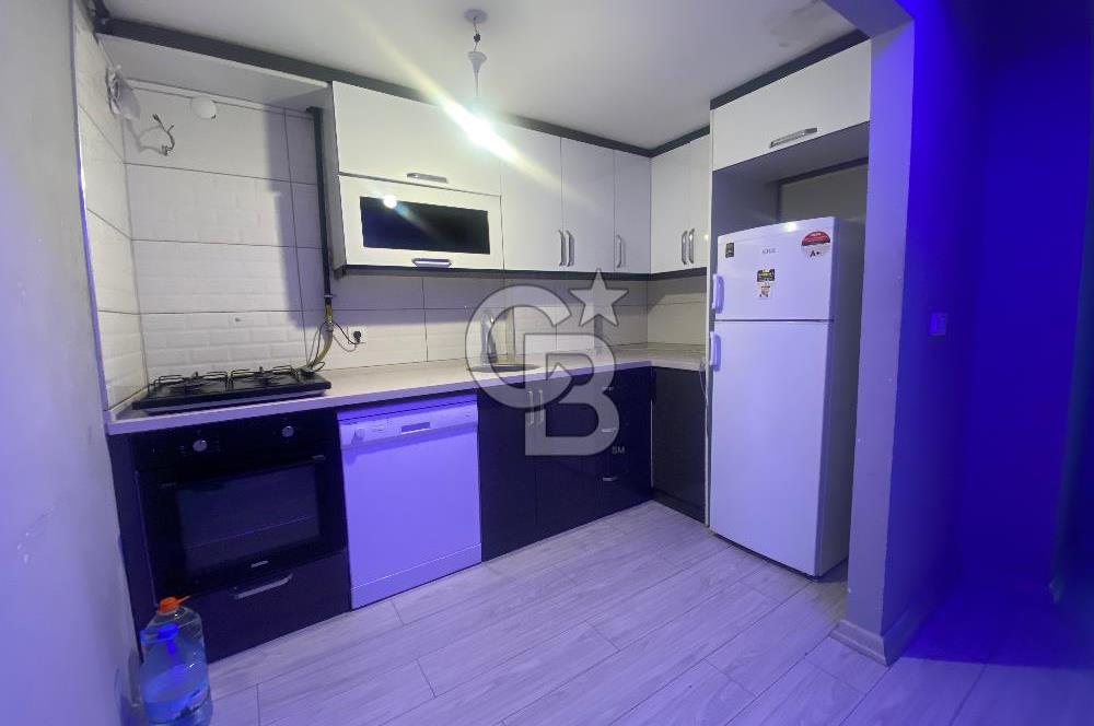 BUCA MENDERES HALK CADDESİNDE EŞYALI SATILIK 1+1  DAİRE