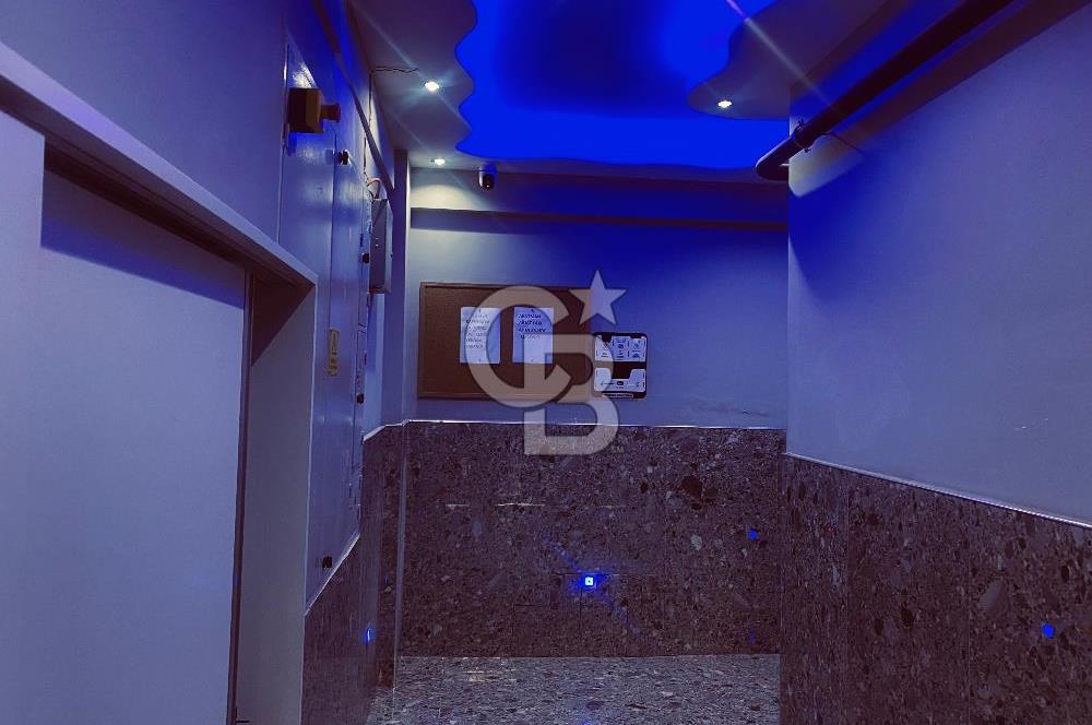 BUCA MENDERES HALK CADDESİNDE EŞYALI SATILIK 1+1  DAİRE