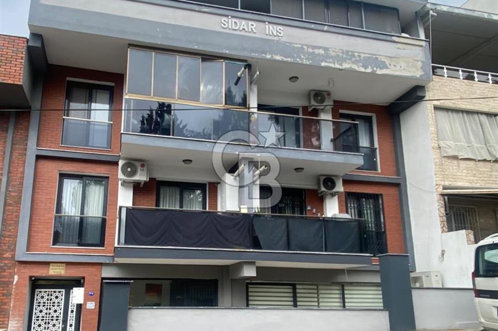 BUCA MENDERES HALK CADDESİNDE EŞYALI SATILIK 1+1  DAİRE