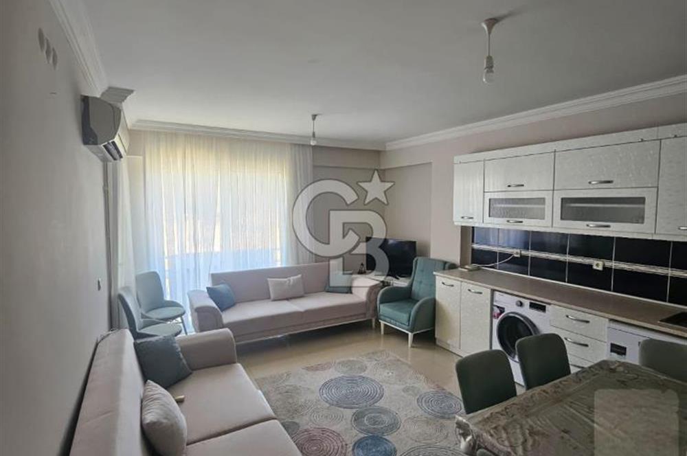 Yenifoça Merkeze Yakın Eşyalı Kiralık 2+1 Daire