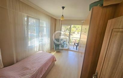 Yenifoça Merkeze Yakın Eşyalı Kiralık 2+1 Daire