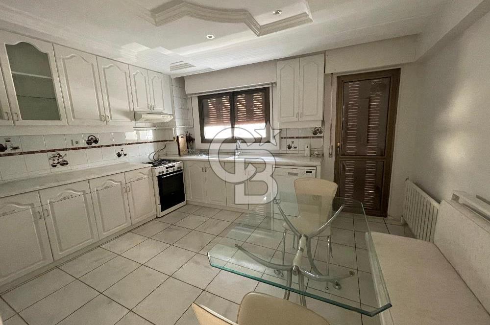 Çeşme Mamurbaba Satılık 4+1 Villa