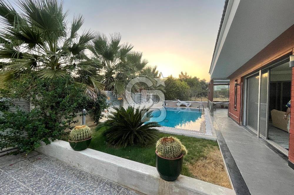 Çeşme Mamurbaba Satılık 4+1 Villa