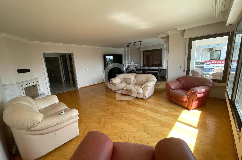 Çeşme Mamurbaba Satılık 4+1 Villa