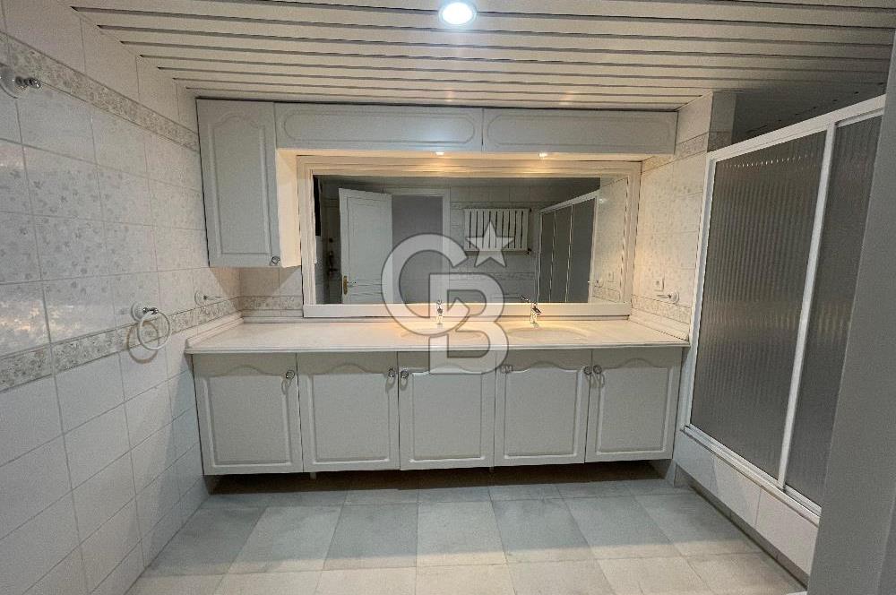 Çeşme Mamurbaba Satılık 4+1 Villa