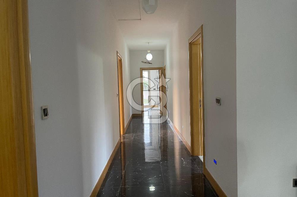 Çeşme Mamurbaba Satılık 4+1 Villa