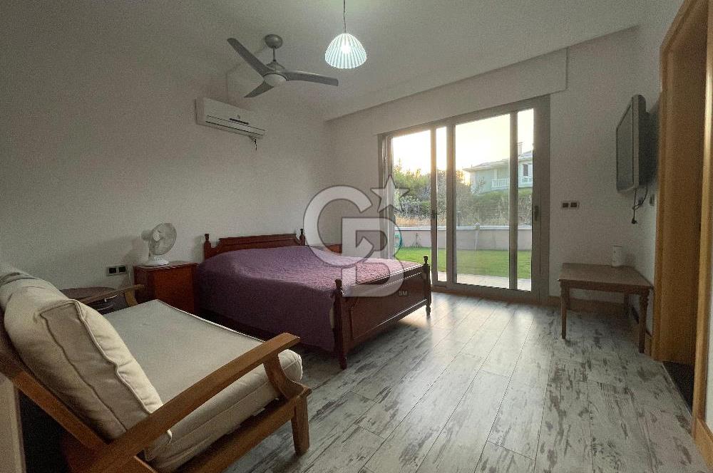 Çeşme Mamurbaba Satılık 4+1 Villa