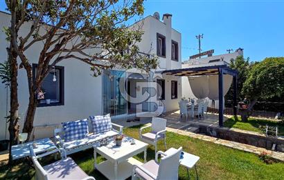 Bodrum Yalıkavak Özel Plajlı, Full Deniz Manzaralı, Bahçeli Müstakil 3+1 Dubleks Villa