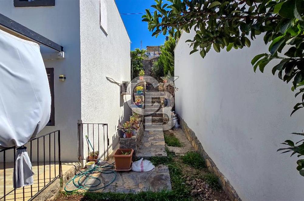 Bodrum Yalıkavak Özel Plajlı, Full Deniz Manzaralı, Bahçeli Müstakil 3+1 Dubleks Villa