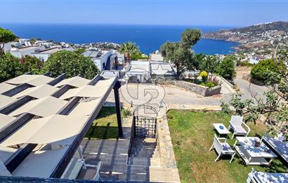 Bodrum Yalıkavak Özel Plajlı, Full Deniz Manzaralı, Bahçeli Müstakil 3+1 Dubleks Villa