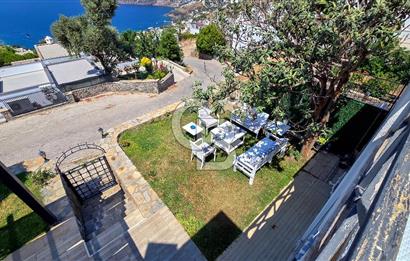 Bodrum Yalıkavak Özel Plajlı, Full Deniz Manzaralı, Bahçeli Müstakil 3+1 Dubleks Villa