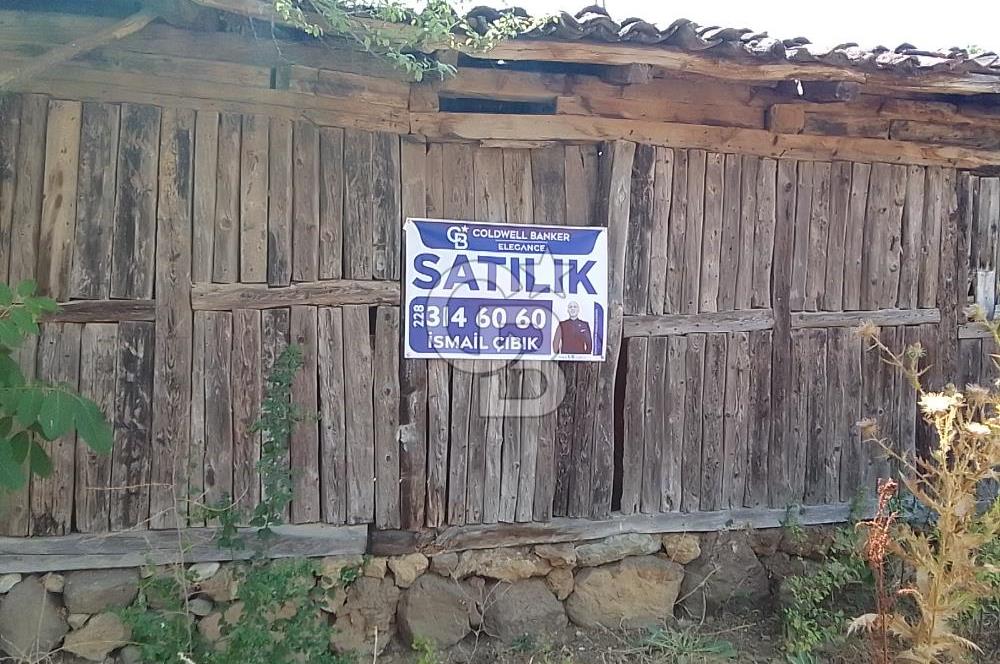 CB ELEGANCE 'DEN REVNAK KÖYÜNDE SATILIK SAMANLIK AVLUSU VE  BAHÇE 