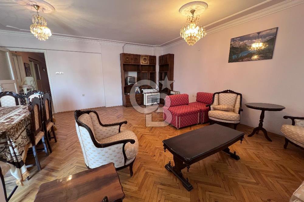 BORNOVA EGE ÜNİ. YAKINI SATILIK 150m2 3+1 DAİRE