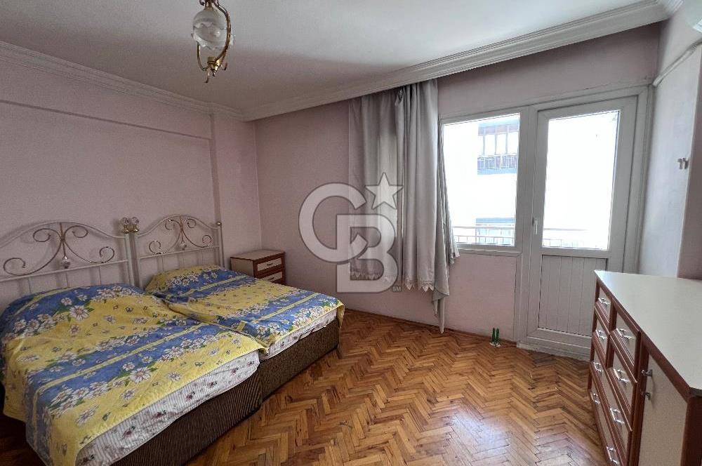 BORNOVA EGE ÜNİ. YAKINI SATILIK 150m2 3+1 DAİRE