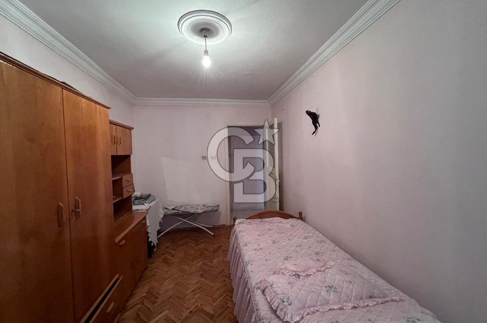BORNOVA EGE ÜNİ. YAKINI SATILIK 150m2 3+1 DAİRE