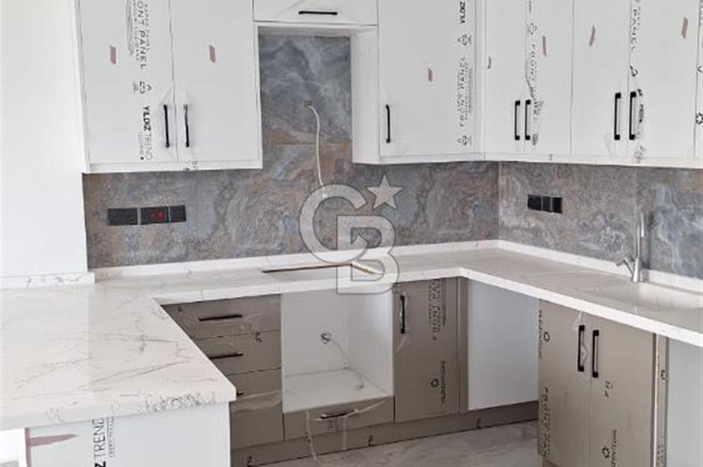 K.K.T.C. YENİ BOĞAZİÇİNDE HAVUZLU SİTEDE 2+1 SATILIK DAİRE