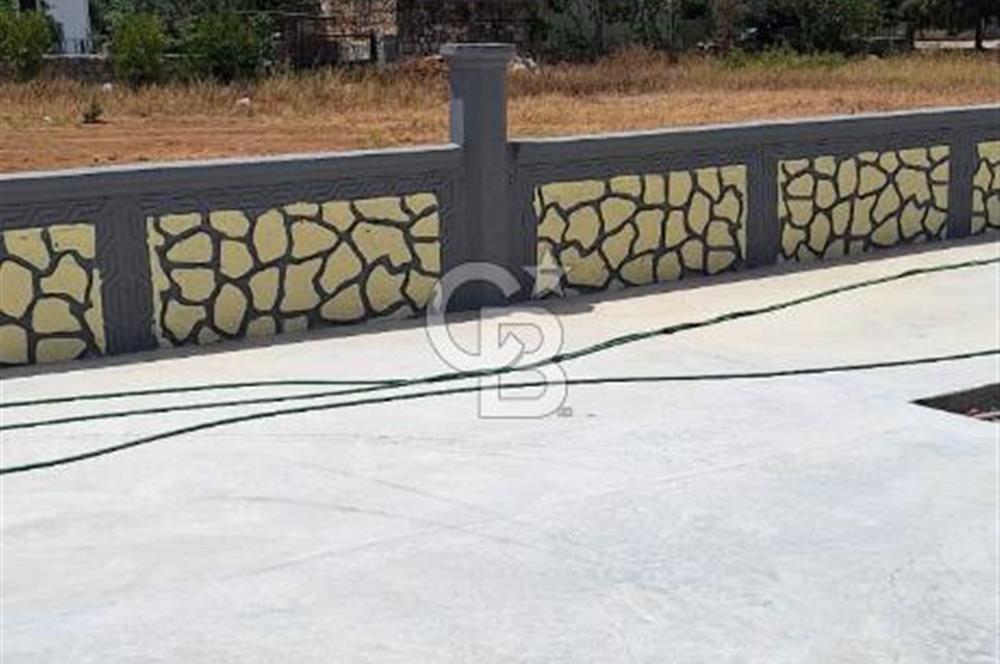 K.K.T.C. YENİ BOĞAZİÇİNDE HAVUZLU SİTEDE 2+1 SATILIK DAİRE