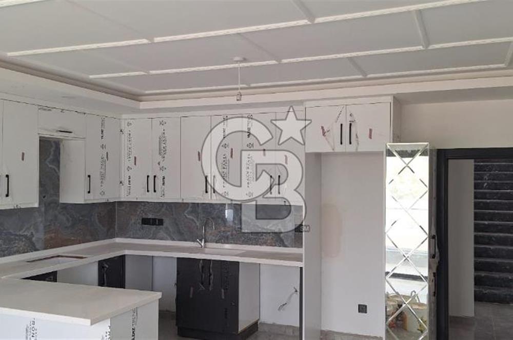 K.K.T.C. YENİ BOĞAZİÇİNDE HAVUZLU SİTEDE 2+1 SATILIK DAİRE