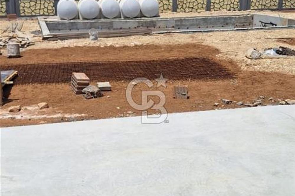 K.K.T.C. YENİ BOĞAZİÇİNDE HAVUZLU SİTEDE 2+1 SATILIK DAİRE