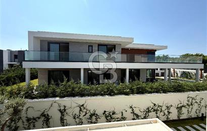Çeşme Dalyan'da Müstakil Havuzlu Satılık Lüks Villa
