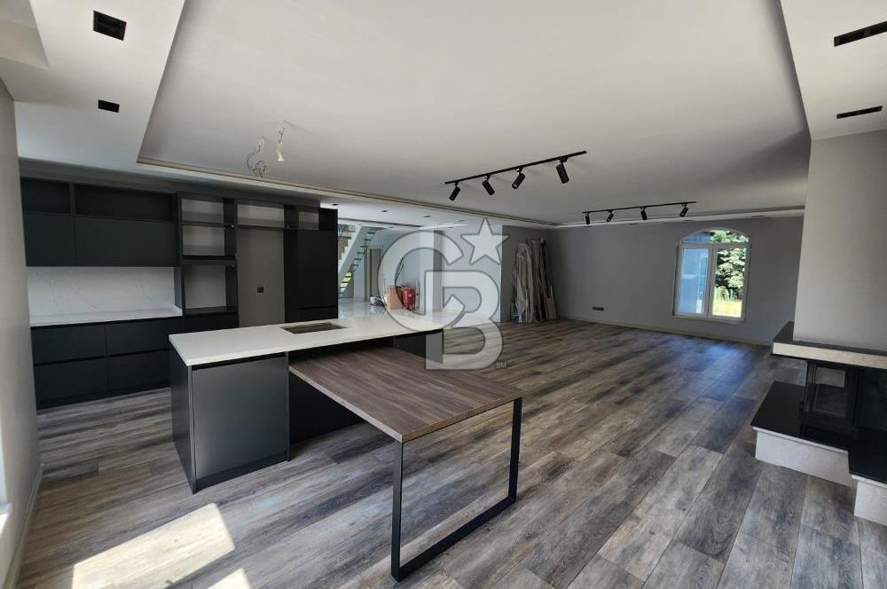 Silivri Star Life Sitesi 700 M2 Havuzlu Müstakil Villa