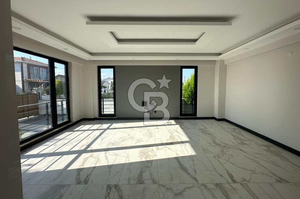 Çanakkale Lapseki Emek Tatil'de Ultra Lüks Havuzlu 6+1 Villa