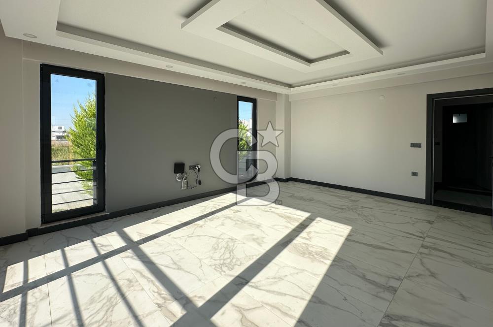 Çanakkale Lapseki Emek Tatil'de Ultra Lüks Havuzlu 6+1 Villa