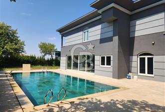 Silivri Star Life Sitesi 700 M2 Havuzlu Müstakil Villa