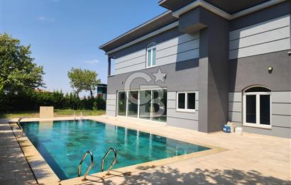 Silivri Star Life Sitesi 700 M2 Havuzlu Müstakil Villa